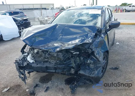 2019 Toyota Yaris Le z USA, uszkodzony, nr VIN 3MYDLBYV4KY502332